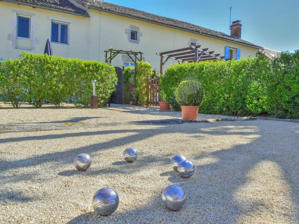 Villa La Vieille Fromagerie à Brux Extérieur photo